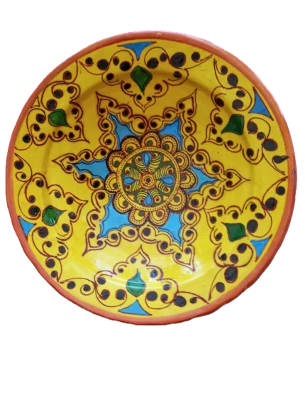 Large plate decorated with paint